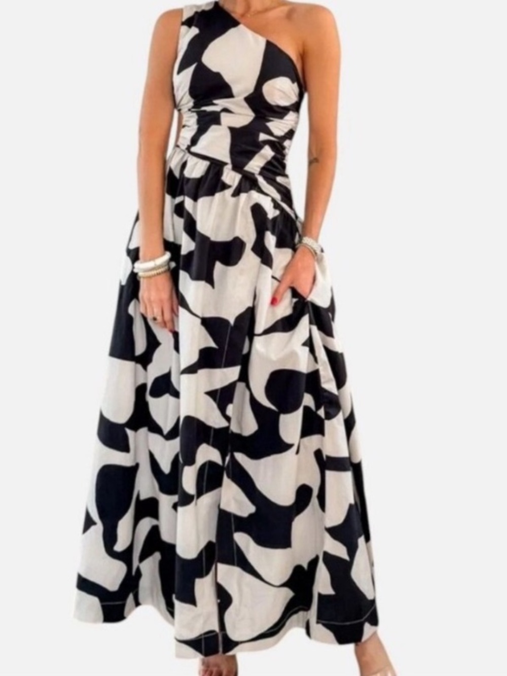 Abercrombie & Fitch XS Black and Beige One-Shoulder A-Line Dress. NWT